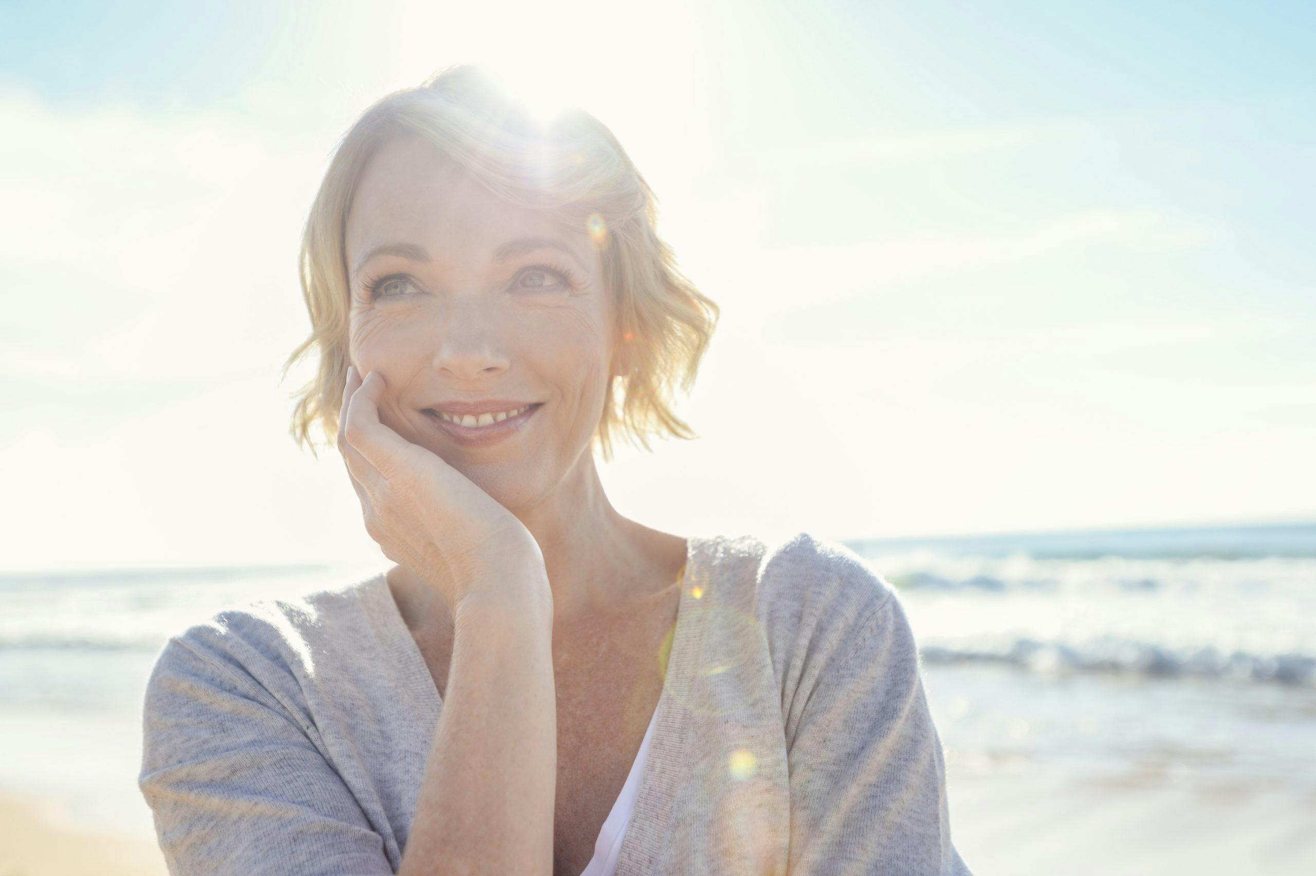 5 tips til etter at du har vært i solen Pass på i solen de beste tipsene for før og etter soling. Sommersol. Solkrem. Fuktighet.